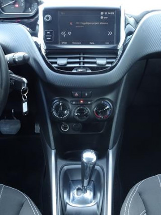 Peugeot 2008 1.6 HDI Business AUT 