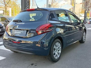 Peugeot 208 1.2 Active 