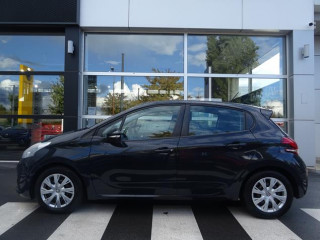 Peugeot 208 1.2 Active AUT 