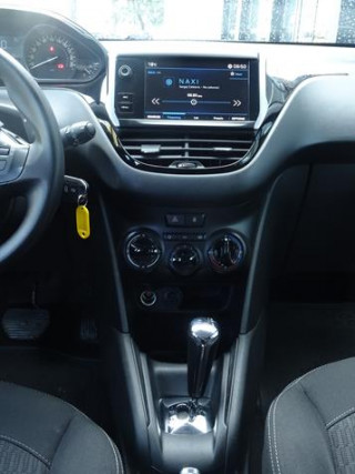 Peugeot 208 1.2 Active AUT 