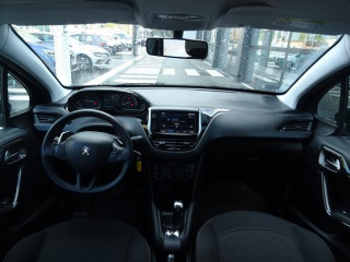 Peugeot 208 1.2 Active AUT 