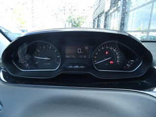 Peugeot 208 1.2 Active AUT 