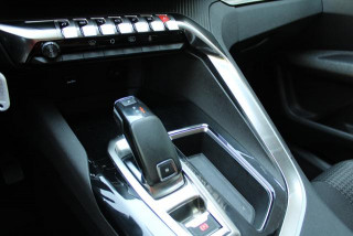 Peugeot 3008 1.5 HDI AUT 