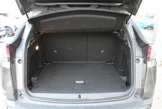 PEUGEOT 3008 1.5 HDI AUT 