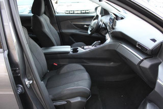 PEUGEOT 3008 1.5 HDI AUT 