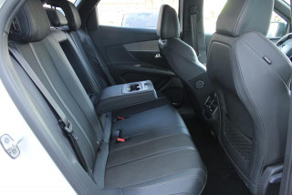 Peugeot 3008 1.5HDI GTLine AUT 