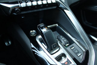 Peugeot 3008 1.5HDI GTLine AUT 