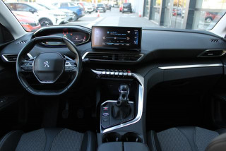 Peugeot 3008 1.2 PURETECH 