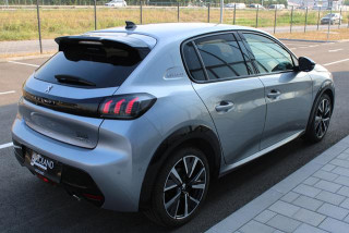 Peugeot 208 1.2 GT LINE AUT 