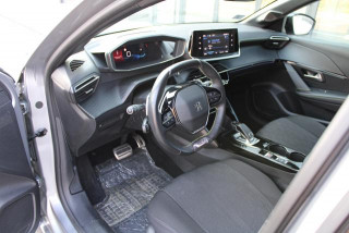 Peugeot 208 1.2 GT LINE AUT 
