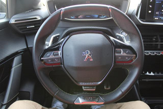 Peugeot 208 1.2 GT LINE AUT 