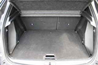 Peugeot 2008 1.2 Allure 