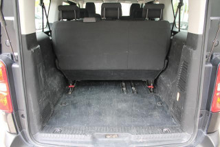 Opel Vivaro 2.0 L 180 A 8 