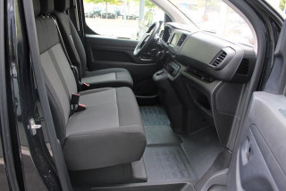 Opel Vivaro 2.0 L 180 A 8 