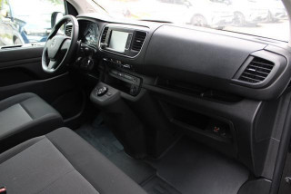 Opel Vivaro 2.0 L 180 A 8 