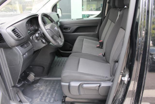 Opel Vivaro 2.0 L 180 A 8 