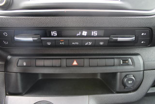 Opel Vivaro 2.0 L 180 A 8 