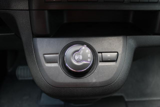 OPEL VIVARO 2.0 AUT 