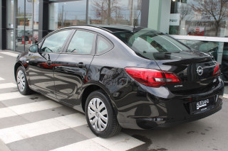 Opel Astra J 1.6 cdti AUT 