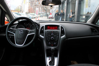 Opel Astra J 1.6 cdti AUT 