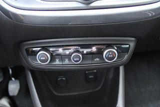 Opel Crossland X 1.2TURBO M6 