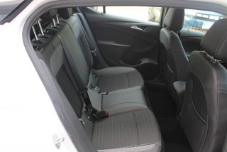 Opel Astra K 1.2 TURBO ELEGANCE 