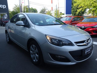Opel Astra J 1.6 Enjoy 