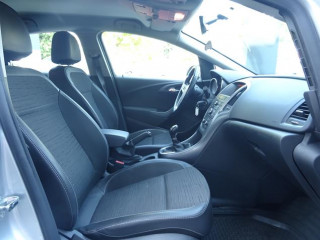 Opel Astra J 1.6 Enjoy 