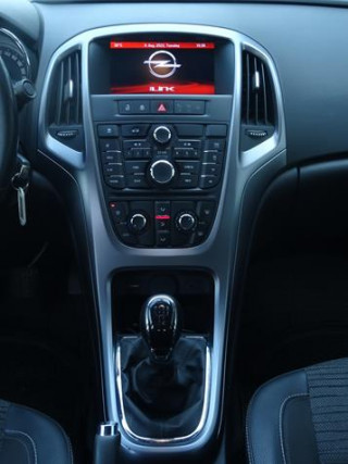 Opel Astra J 1.6 Enjoy 