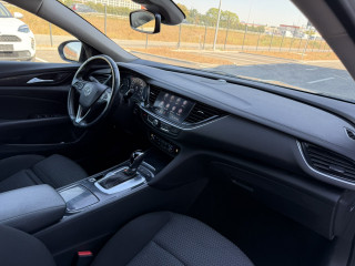 Opel Insignia BUSINESS 2.0 A8 