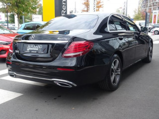 Mercedes Benz E 220 D 4MATIC 