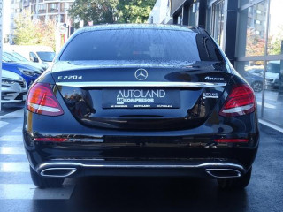 Mercedes Benz E 220 D 4MATIC 