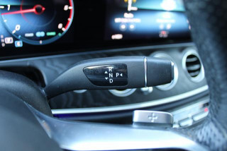 Mercedes Benz E 220 Hybrid 4 MATIC 