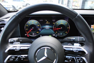 Mercedes Benz E220 D Hybrid 4MATIC 
