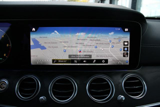 Mercedes Benz E220 D Hybrid 4MATIC 