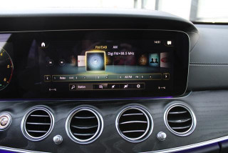 Mercedes Benz E 220 2.0 D HYB. 4MATIC 