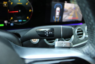 Mercedes Benz E 220 2.0 D HYB. 4MATIC 