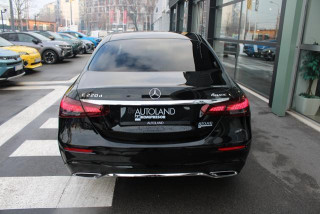 Mercedes Benz E 220 Hybrid 4 MATIC 