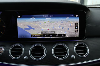 Mercedes Benz E 220 Hybrid 4 MATIC 