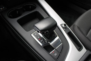 Audi A4 35 TFSI Hybrid 