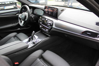 BMW 520 2.0D XDRIVE 