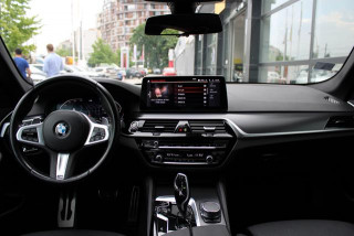 BMW 520 2.0D XDRIVE 