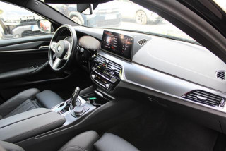 BMW 520 2.0D XDRIVE 