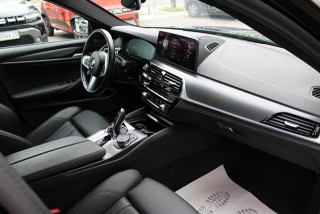 BMW 520 2.0D XDRIVE 