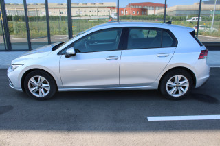 Volkswagen Golf 8 2.0 TDI DSG Life 