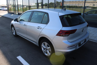 Volkswagen Golf 8 2.0 TDI DSG Life 