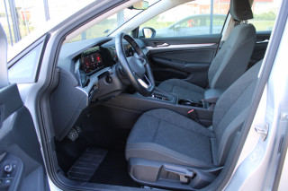 Volkswagen Golf 8 2.0 TDI DSG Life 