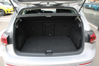 Volkswagen Golf 8 2.0 TDI Life 