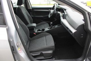 Volkswagen Golf 8 2.0 TDI Life 