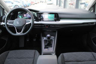 Volkswagen Golf 8 2.0 TDI Life 